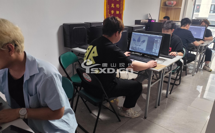 初中畢業(yè)考不上高中學(xué)什么技術(shù)