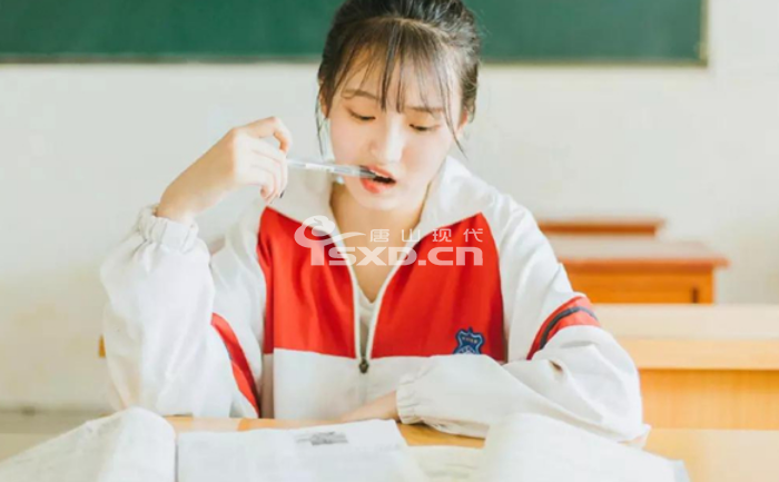 初中生畢業(yè)考不上高中來(lái)學(xué)電腦技術(shù)